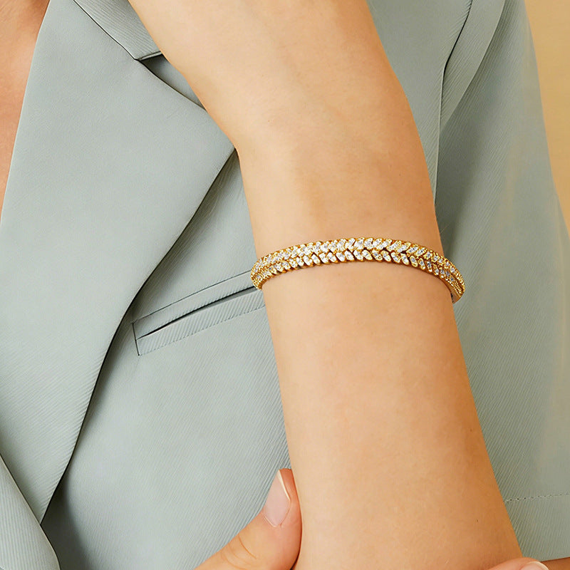 QVL Fishbone Tennis Bracelet